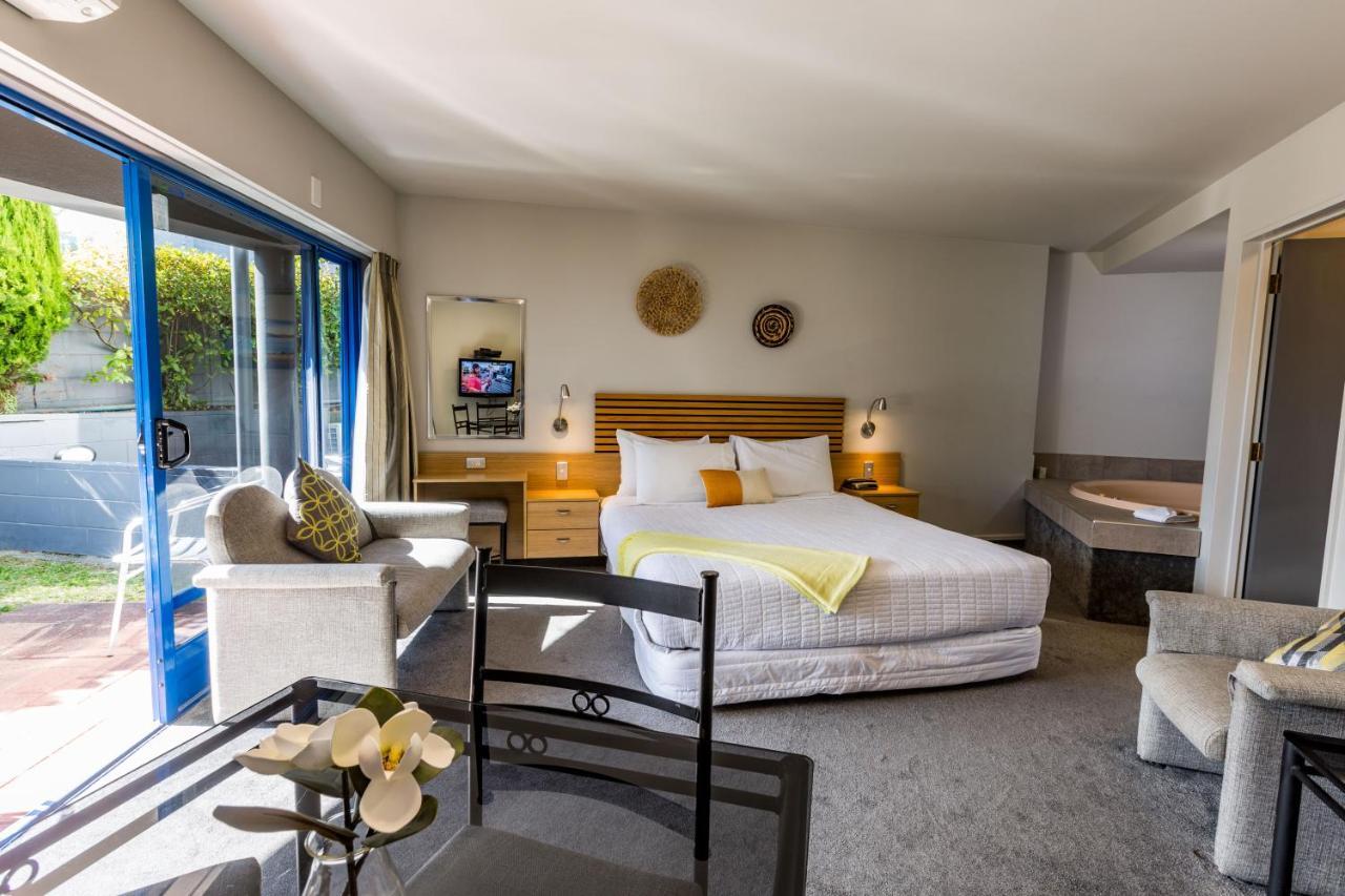 Clearwater Motor Lodge Таупо Екстериор снимка