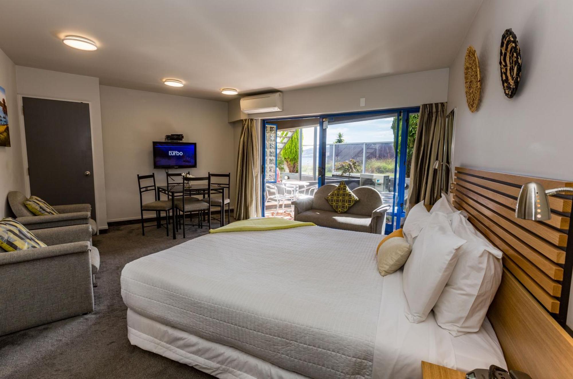 Clearwater Motor Lodge Таупо Екстериор снимка