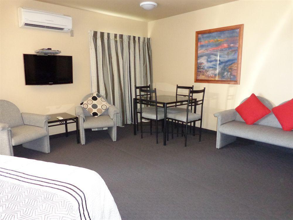 Clearwater Motor Lodge Таупо Екстериор снимка