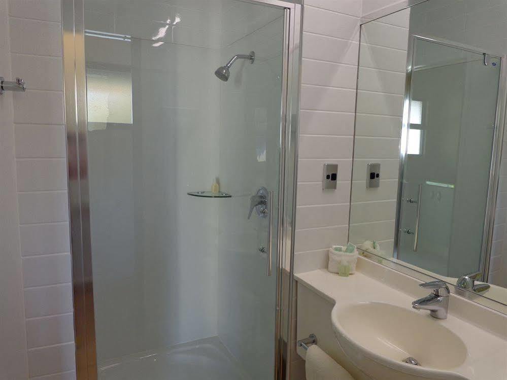 Clearwater Motor Lodge Таупо Екстериор снимка