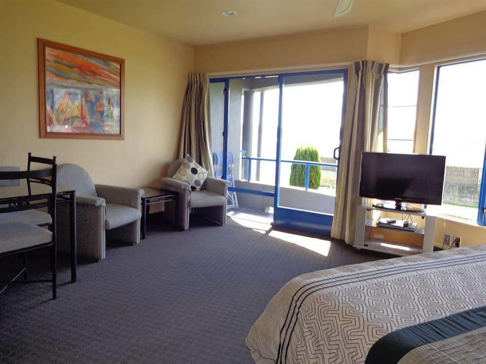 Clearwater Motor Lodge Таупо Екстериор снимка